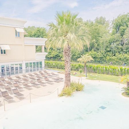 Relais Du Lac Loft - Italian Homing Desenzano del Garda Bagian luar foto