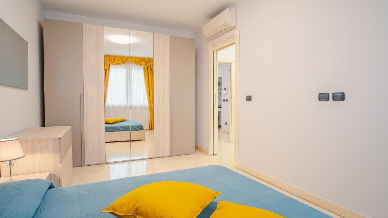 Relais Du Lac Loft - Italian Homing Desenzano del Garda Bagian luar foto